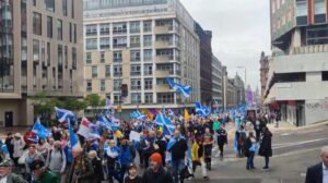 Scots marching for independence