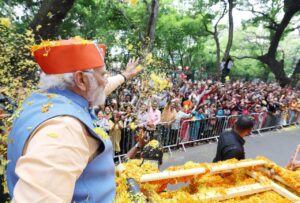 PM Modi in Bengaluru for roadshow