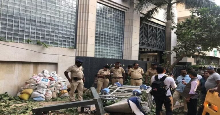 Elevator accident in Mumbai